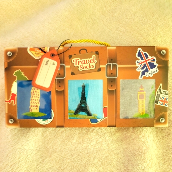 NWT Men's 3 Pack Crew Socks - Picture 1 of 3